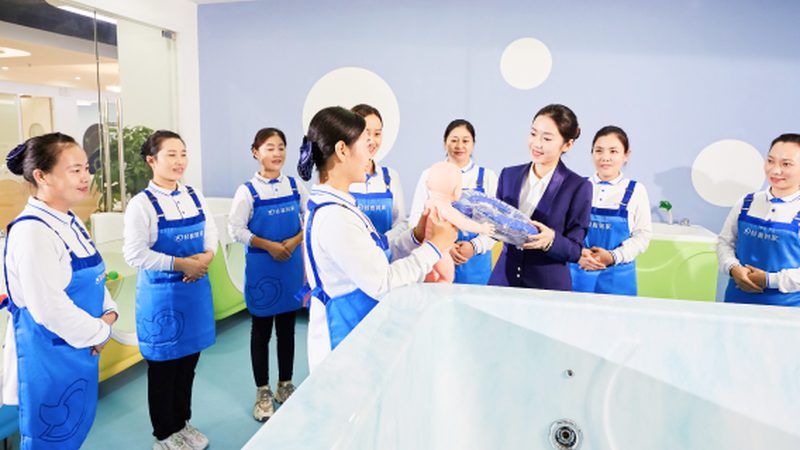 婴儿洗澡盆，定制还是通用？揭秘选购背后的考量