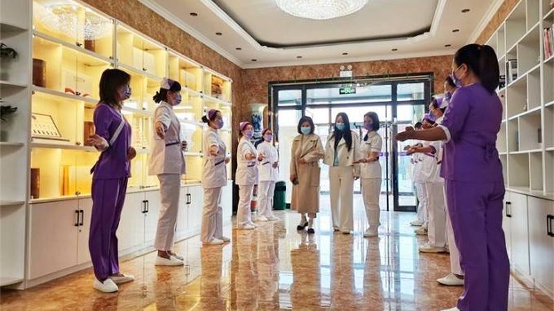 母婴护理师证书，如何顺利考取？**