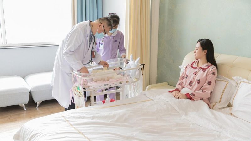 母婴护理师培训：掌握科学护理，守护宝宝健康