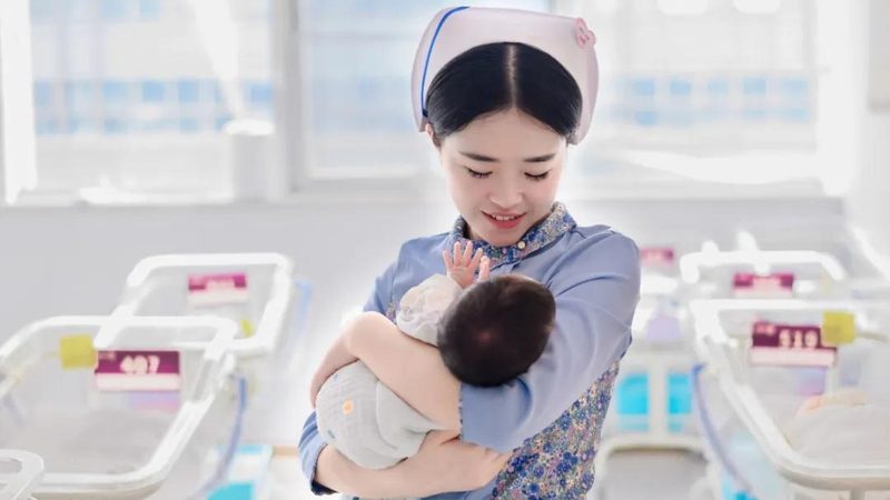 小标题：孕期护理课程的重要性